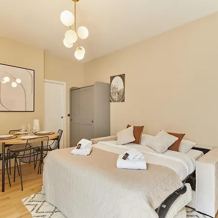 Charming Auteuil District Apartment Paris